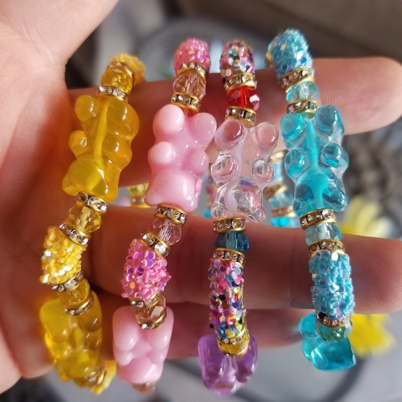 Beaded Gummy Bear Bracelet Pink Novelty Candy stackable Bracelet New - Picture 6 of 8